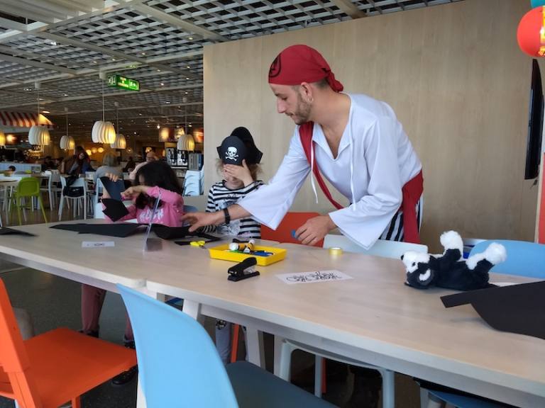 carnaval ikea 01
